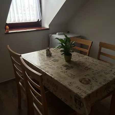 Csipke Lovaspanzió
