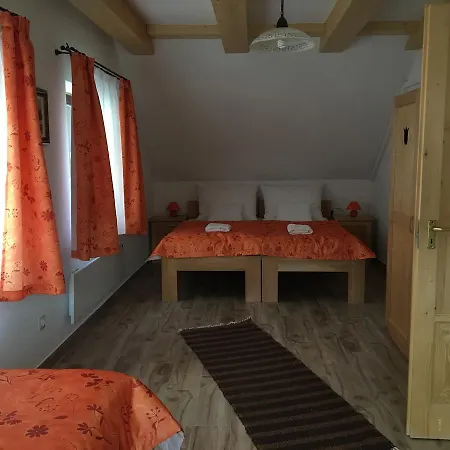 Csipke Lovaspanzió Affittacamere Orfű