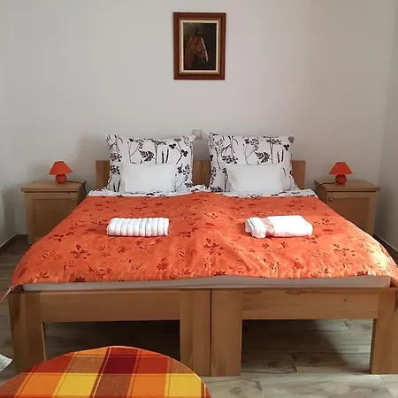 Vendégház Csipke Lovaspanzió *